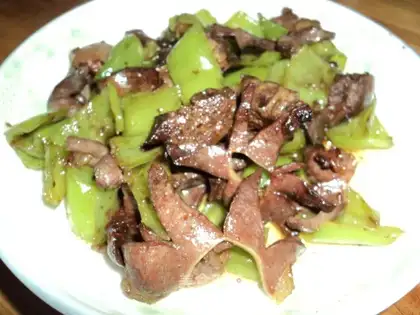 stir-fried duck gizzards with horns and pepper