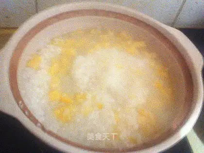 Pineapple glutinous rice porridge