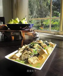 Pan-fried fish and braised tofu