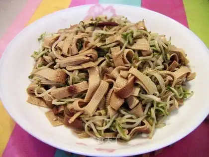 stir-fried bean sprouts with dried tofu