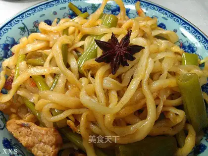 Doujiao braised noodles