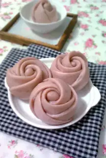 Mulberry rose steamed buns