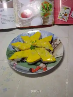 Three-color steamed egg