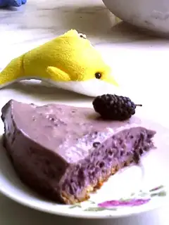Frozen mulberry cheese