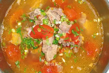 Tomato ribs soup