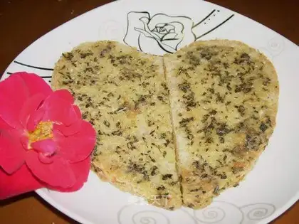 Pan-fried Basil Bread
