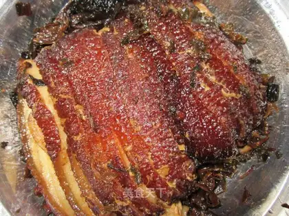 braised pork with dried plum vegetables