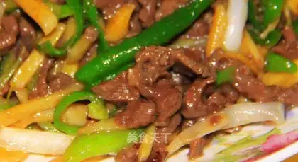 Stir fried shredded beef with pickled ginger