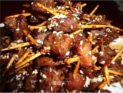 Cumin black pepper toothpick beef