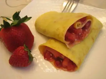 Milk strawberry omelet