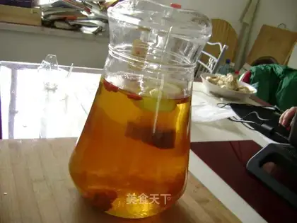 Lemon salty kumquat grapefruit tea