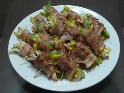 bacon and vegetable roll