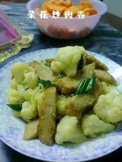 stir-fried Chaoshan meat roll with cauliflower