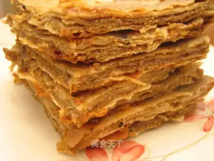 Thousand layer sesame paste cake