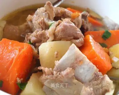 Potato ribs soup