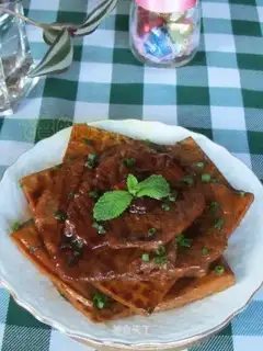 Braised steaks and fragrant dried meat