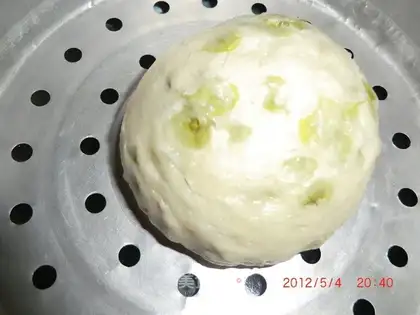 Yuqian steamed buns