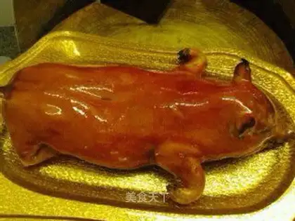 roast suckling pig