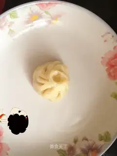 Fresh meat steamed buns