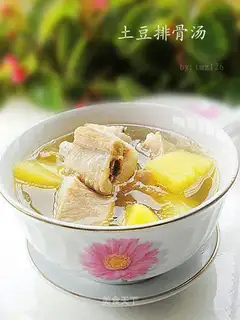 Potato ribs soup