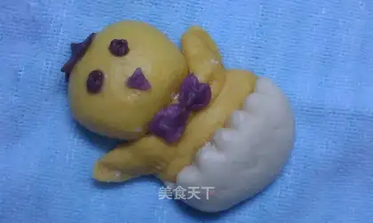 Chicken baby steamed buns