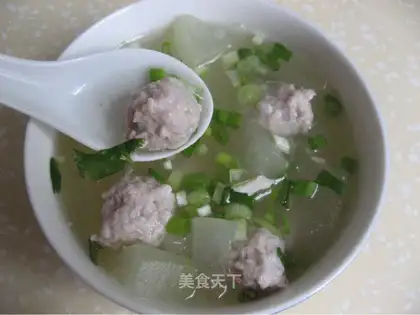 Winter melon meatball soup