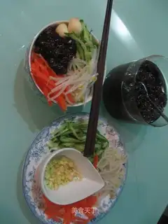 noodles with soy bean paste, Beijing