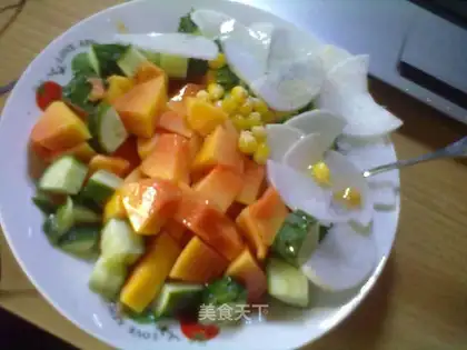 Papaya mixed with cucumber