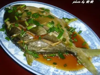 Steamed pomfret