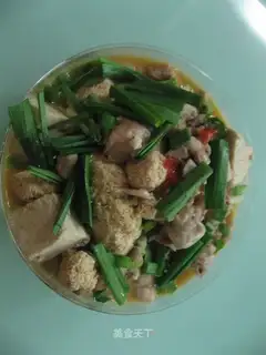 Stewed tofu with fish offal