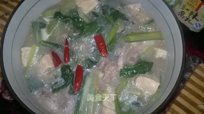 Chinese cabbage and frozen tofu