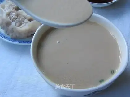 Coix seed grains soybean milk