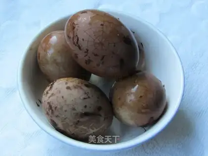 Spiced tea egg