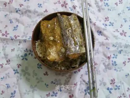 Fried eel rice with rice