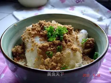 Steamed cod with tuna meat floss