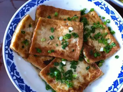 Fragrant fried home-cooked tofu