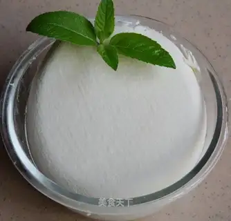 Homemade cream cheese