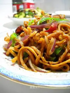 Fried shredded squid with green onion