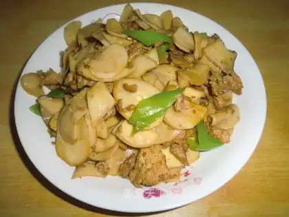 stir-fried mushroom with meat