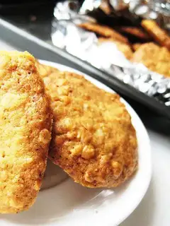 Oatmeal crackers
