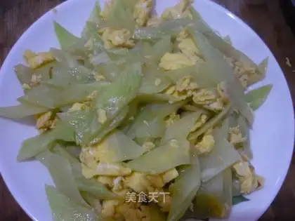 Scrambled eggs with vegetable bamboo shoots