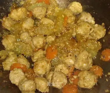 Horseshoe tofu meatballs
