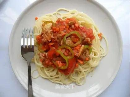 Green pepper tomato beef pasta