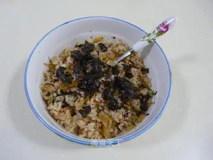 Korean pickled cabbage and seaweed fried rice