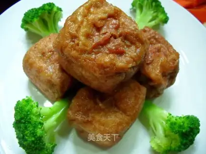 Oil tofu embedded with meat