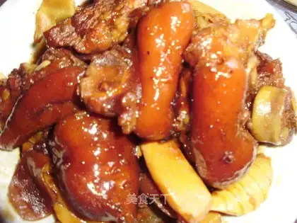 braised pork trotters