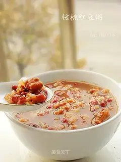 Walnut red bean porridge