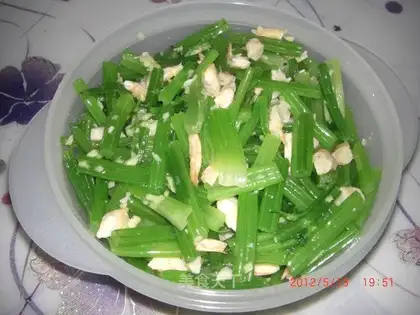 Shrimp and celery