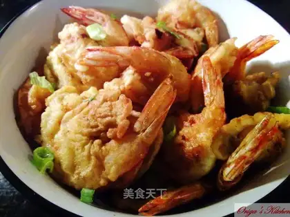 Fried shrimp with chopped green onion