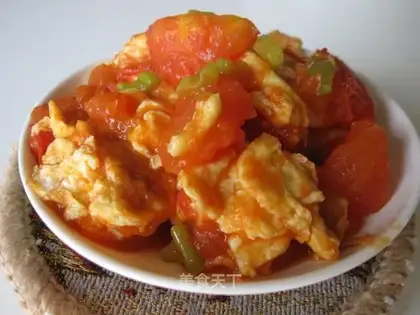 Scrambled egg with tomato